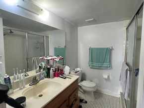 3013 N Oakland Forest Dr 106, Oakland Park FL 33309