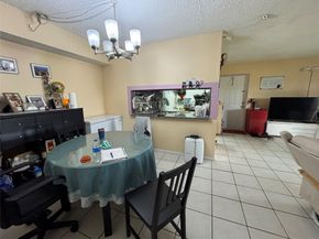 3013 N Oakland Forest Dr 106, Oakland Park FL 33309