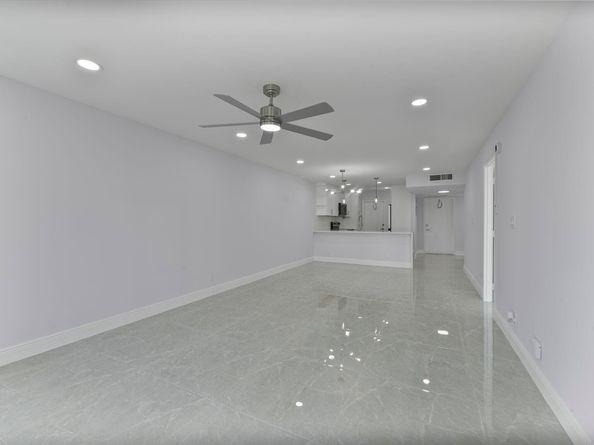 2901 S Palm Aire Dr 306, Pompano Beach FL 33069