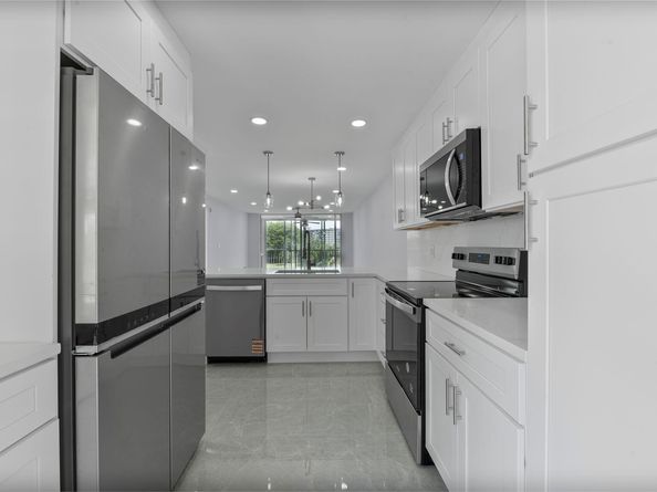 2901 S Palm Aire Dr 306, Pompano Beach FL 33069