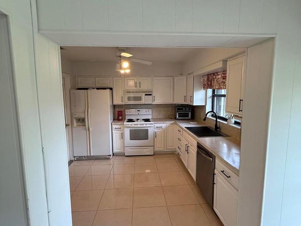 9830 Bischofia Tree Way B, Boynton Beach FL 33436