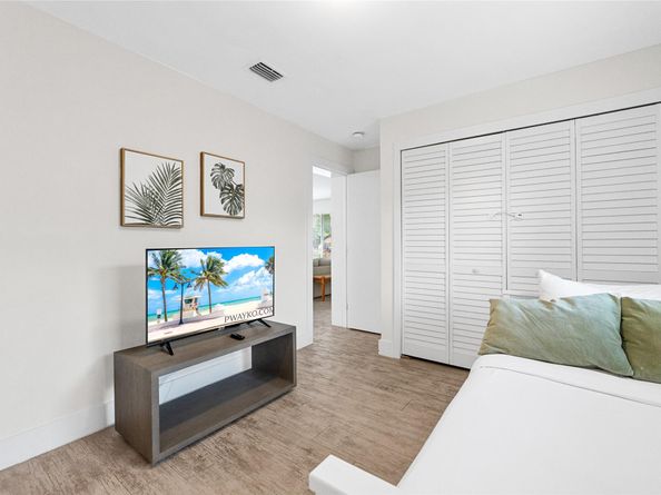 2621 NE 20th Street, Pompano Beach FL 33064