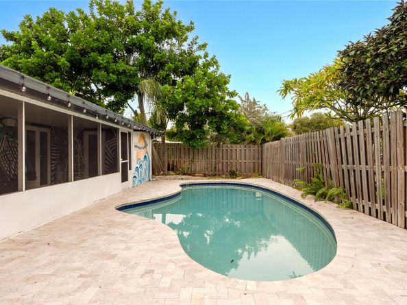 2621 NE 20th Street, Pompano Beach FL 33064