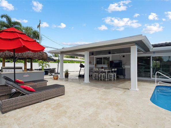 2228 SE 10th St, Pompano Beach FL 33062