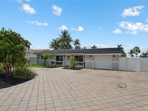 2228 SE 10th St, Pompano Beach FL 33062