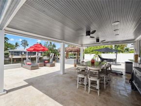 2228 SE 10th St, Pompano Beach FL 33062
