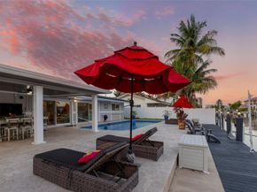2228 SE 10th St, Pompano Beach FL 33062