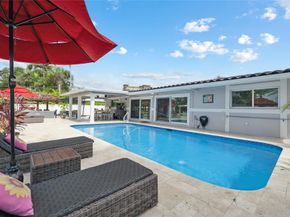 2228 SE 10th St, Pompano Beach FL 33062