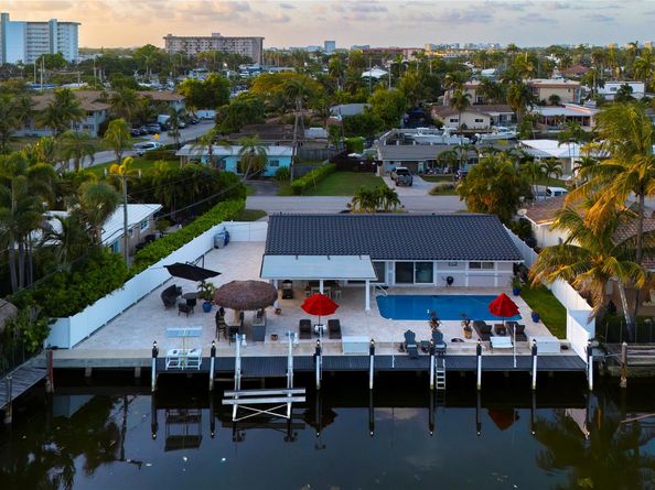 2228 SE 10th St, Pompano Beach FL 33062