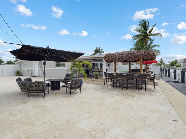 2228 SE 10th St, Pompano Beach FL 33062