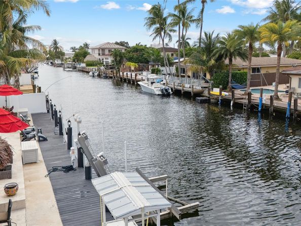 2228 SE 10th St, Pompano Beach FL 33062