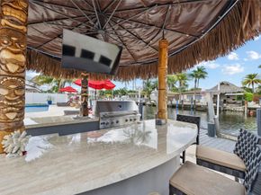 2228 SE 10th St, Pompano Beach FL 33062