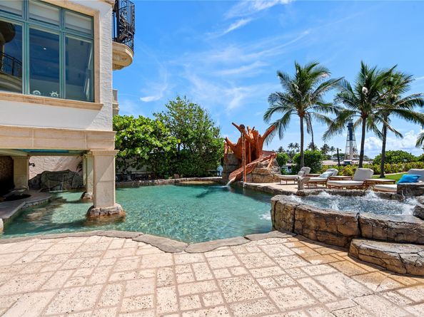 2306 Bay Dr, Pompano Beach FL 33062