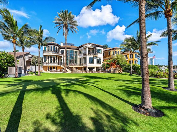 2306 Bay Dr, Pompano Beach FL 33062