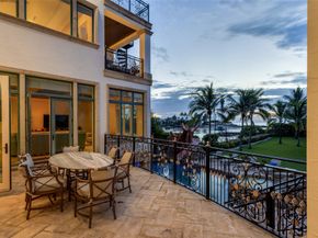 2306 Bay Dr, Pompano Beach FL 33062