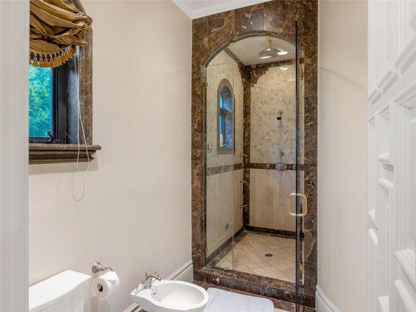 2306 Bay Dr, Pompano Beach FL 33062