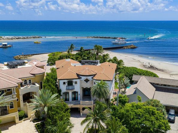 2306 Bay Dr, Pompano Beach FL 33062