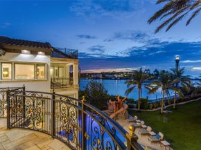 2306 Bay Dr, Pompano Beach FL 33062