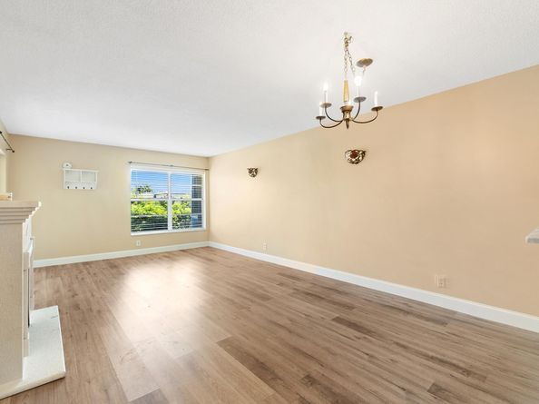 12015 Greenway 101 Circle S 101, Royal Palm Beach FL 33411