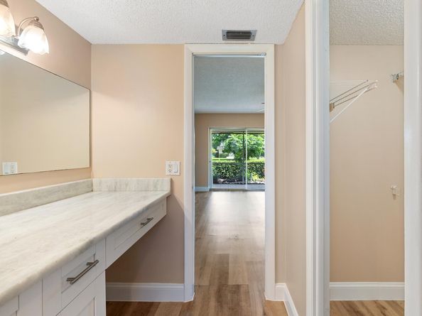 12015 Greenway 101 Circle S 101, Royal Palm Beach FL 33411