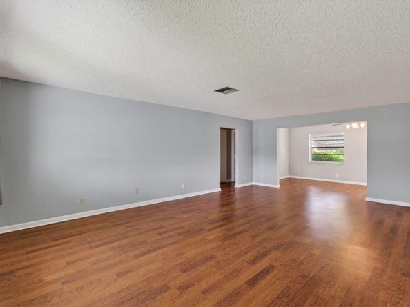 2080 SW 14th Avenue, Boynton Beach FL 33426