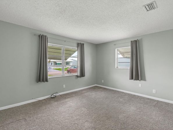 2080 SW 14th Avenue, Boynton Beach FL 33426