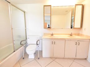 2805 Victoria Way H2, Coconut Creek FL 33066