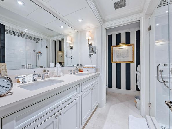 100 Royal Palm Way F1, Palm Beach FL 33480