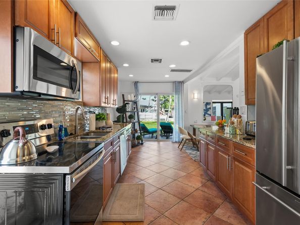 314 Isle Of Capri Dr, Fort Lauderdale FL 33301