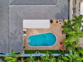 3204 Robbins Rd, Pompano Beach FL 33062