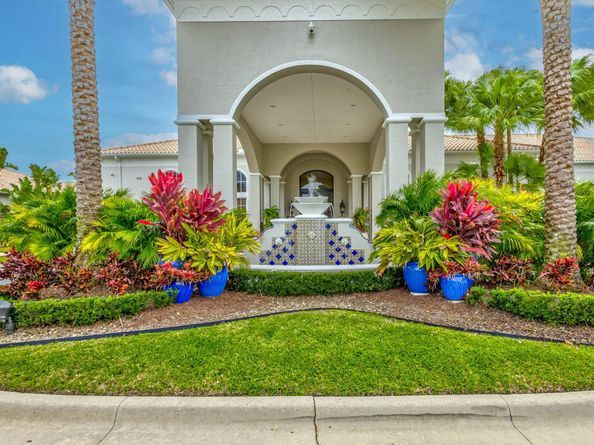 202 Isle Verde Way, Palm Beach Gardens FL 33418