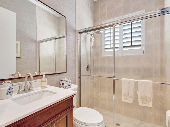 202 Isle Verde Way, Palm Beach Gardens FL 33418