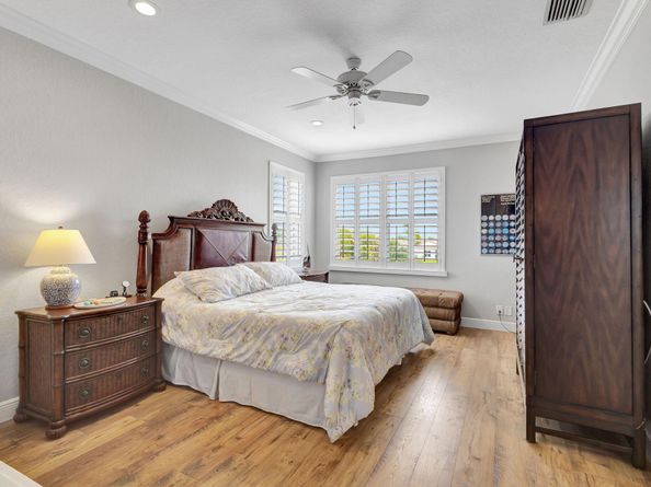 202 Isle Verde Way, Palm Beach Gardens FL 33418
