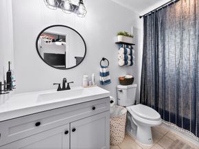 8009 NW 71st Ct, Tamarac FL 33321