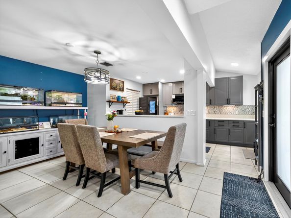 8009 NW 71st Ct, Tamarac FL 33321