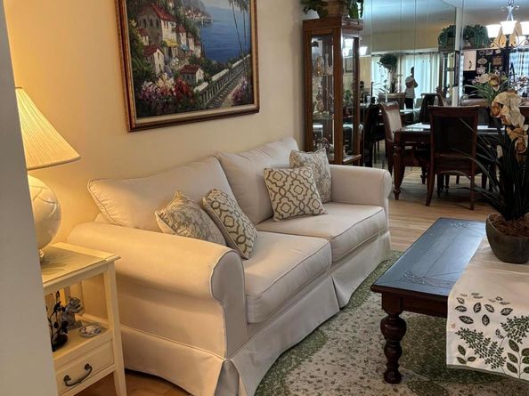 143 Lake Susan Drive, West Palm Beach FL 33411
