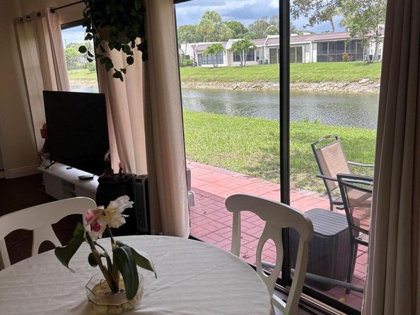143 Lake Susan Drive, West Palm Beach FL 33411