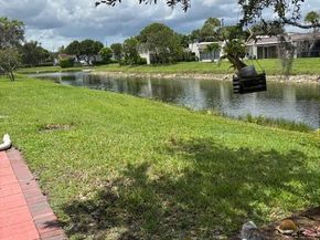 143 Lake Susan Drive, West Palm Beach FL 33411