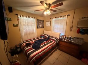 2377 NW 84th St, Miami FL 33147