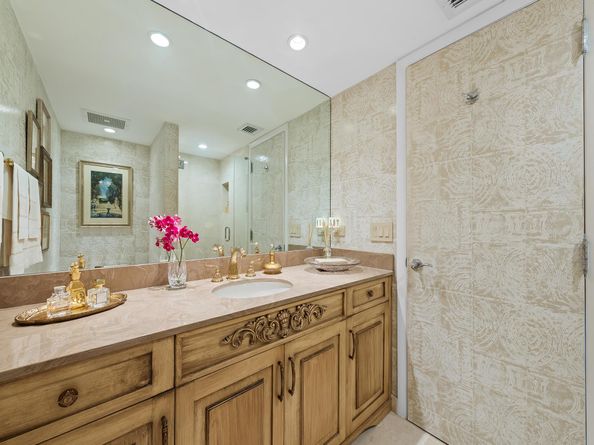 2727 S Ocean Boulevard 406, Highland Beach FL 33487