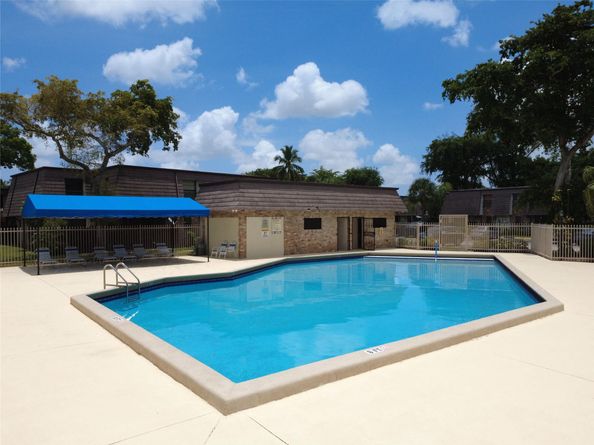 2678 NW 99th Ave, Coral Springs FL 33065