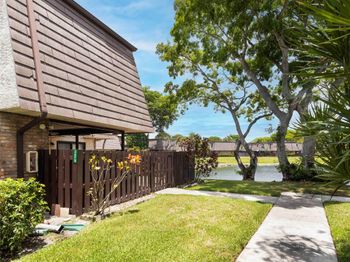 2678 NW 99th Ave
