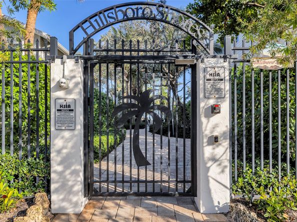 3404 Barton Rd, Pompano Beach FL 33062