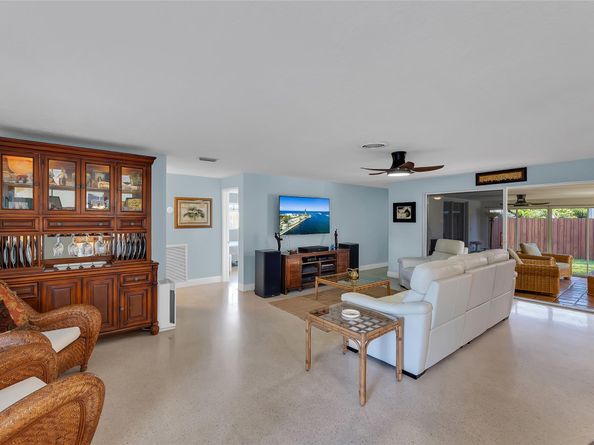 3404 Barton Rd, Pompano Beach FL 33062
