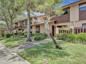 7670 NW 79th Ave
