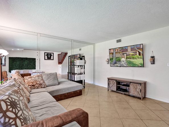 7670 NW 79th Ave 05, Tamarac FL 33321