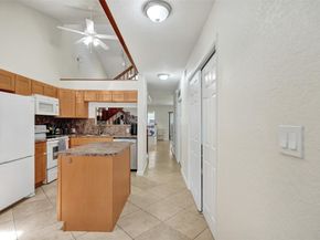 7670 NW 79th Ave 05, Tamarac FL 33321