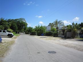 1129 NE 16th Ave, Fort Lauderdale FL 33304