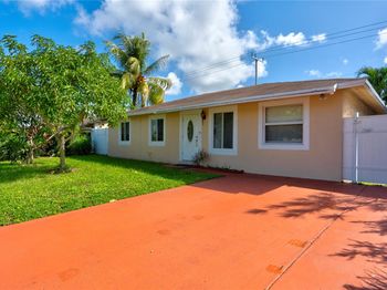 520 SW 81st Ter