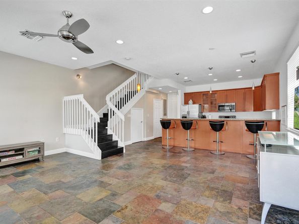 816 S Riverside Dr 816, Pompano Beach FL 33062